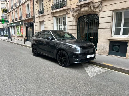 Range Rover Sport P550e AWD 3.0 PHEV Autobiography / Jantes 23"/ Attelage/ Sièges Massants chauff et ventilés/ Véhicule Français/ Entretient LR