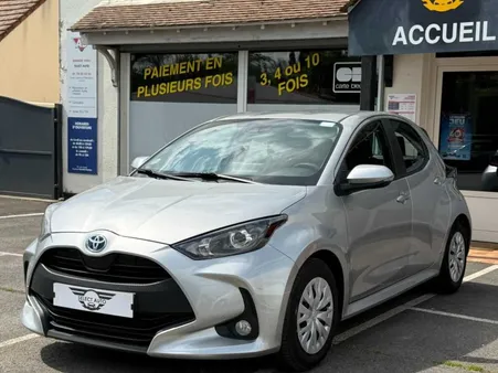 Toyota Yaris IV 116h Dynamic Business 5p Programme Beyond Zero Academy