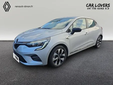 RENAULT Clio E-Tech 140 Limited