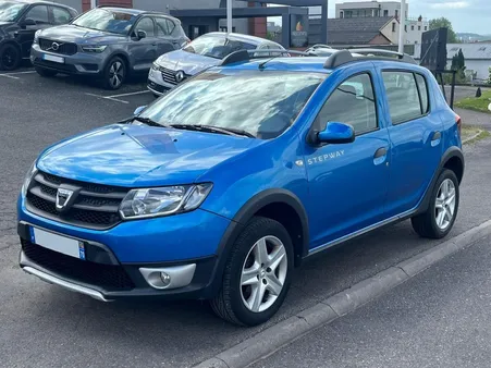 DACIA SANDERO STEPWAY 0.9 TCe - 90CV . 1 ère MAIN. Véhicule suivi