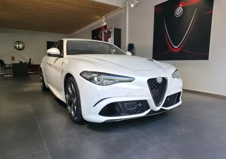 Alfa Romeo Giulia 2.9 V6 510 Ch Quadrifoglio - MANUELLE - Sièges Bacquets Carbone - Harman/Kardon