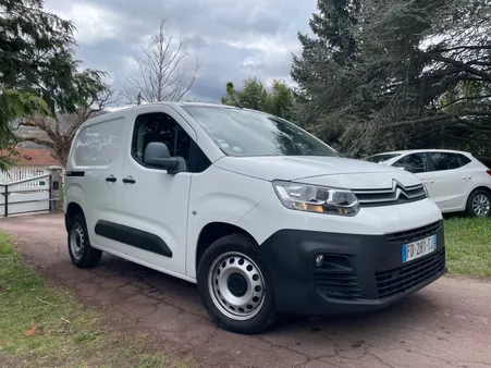 10150 HT - Citroën Berlingo 1.6 BlueHDI 100 - Car Play - Caméra - 1000KG - Radars AV ARR - Garantie 12 mois