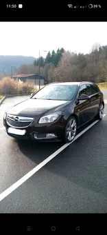 Opel Insignia Sports Tourer 2.0 CDTI BiTurbo 4x4 BVA – Signature Davos – 2012 – 166 000 km
