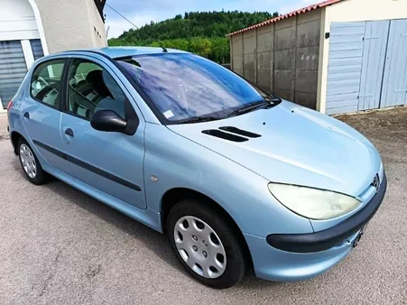 Peugeot 206 hdi SEULEMENT 130.000 KM