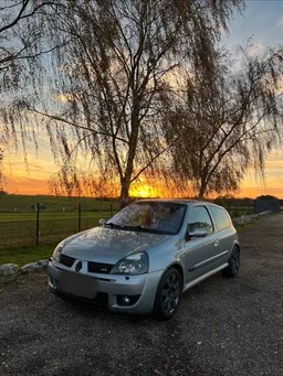Renault CLIO RS 172