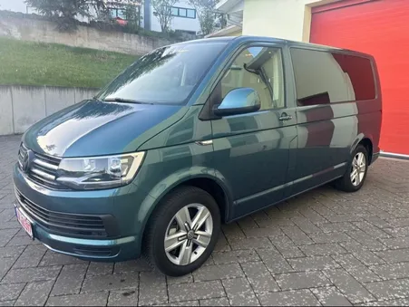 Volkswagen MULTIVAN T6 Comfortline DSG | Attelage • 7 Places