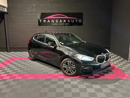 BMW SERIE 1 F40 118D 150 CV BVA8 Business Design + CAMERA DE RECUL + APPLE CARPLAY + ATTELAGE AMOVIBLE