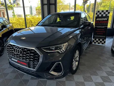 Audi Q3 S line