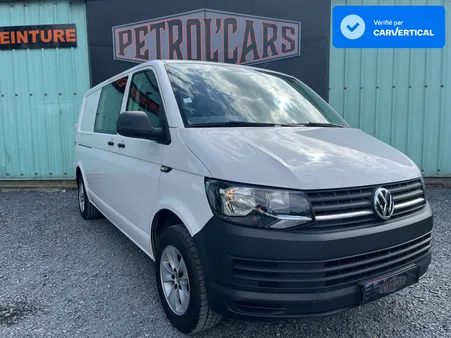 Volkswagen Transporter T6 L2H1 2.0 TDI 102ch 2017 Utilitaire Pro Van Aménageable 16 490 TTC - Climatisation, radar de recul, vitres latérales et arrière vitrées, faible hauteur (-2 m) accès parking