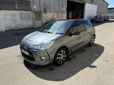 DS3 So chic 1.6 HDI 92cv rappel d’air bag ok 161.000km garantie 12 mois annee 2011 kit distribution / vidange complète / CT fait pour la vente