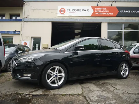 Ford Focus 1.5 TDCi 120ch avec attelage / 2 juin 2017 / 184.000 km / 1e main, entretien suivi