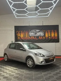 Renault clio 3 1.5dci 86cv boîte auto FULL OPTIONS