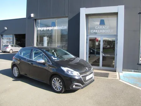 Peugeot 208 Puretech 82 ALLURE