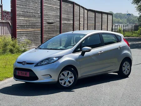 Ford fiesta / 1.4 tdci 70ch / 107000 km / 05/2011 / garantie