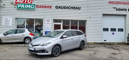 Toyota Auris Touring Sports Design 112 D-4D