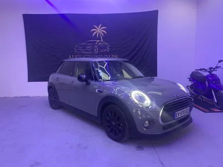 Mini Cooper 1.6d 95ch ÉDITION BLACKFRIAS
