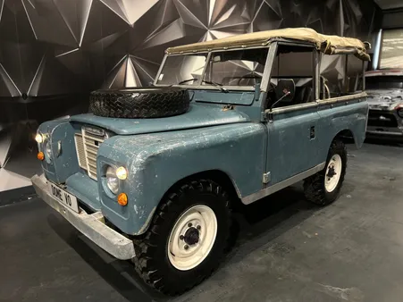 Land-Rover Serie III 88 904 Baché 2.25 L 3 places Carte Grise Collection 1977 cabriolet Patina dans son jus vintage defender