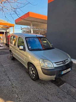 Peugeot partner 1.6 hdi 90 cv / distrib et embrayage neufs