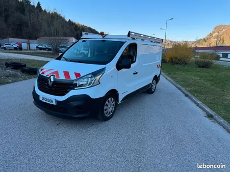 Renault trafic 3 1.6 dci 125cv premiere main 10658ht grand confort