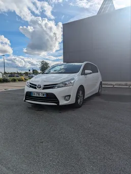 Toyota verso 2015 1.6 D4D / Garantie 1 an / vidange 05/2026