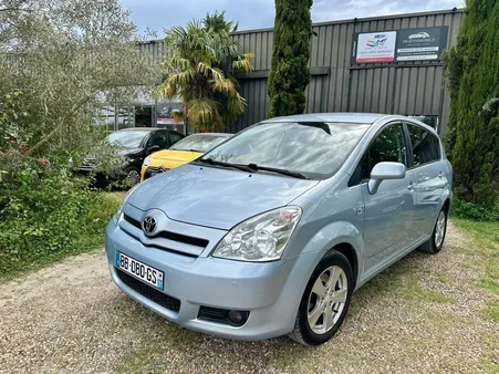 TOYOTA COROLA VERSO 1.6i 110 cv LINEA TECHNO ( RÉVISÉ & GARANTIE )
