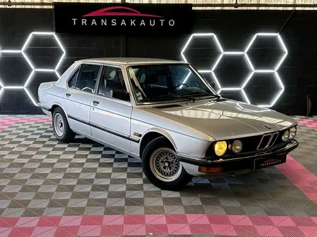 BMW 520i E28 1.9 129CH / BEL ÉTAT GÉNÉRAL / SUIVI OK