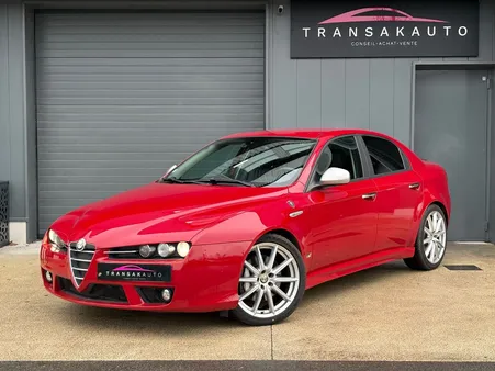 ALFA ROMEO 159 JTS 3.2 V6 / Selective Q4 / Bluetooth / Focal / Sièges Elec Chauffants / Détecteur