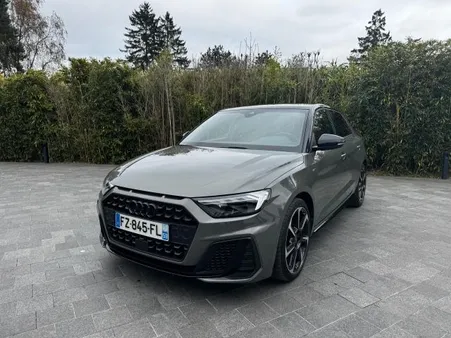 A1 SPORBACK 30 TFSI 110 cv BVM6 S LINE
