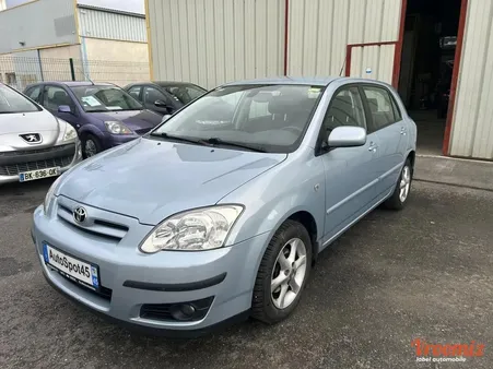 Toyota Corolla 1.4 D4D 90 LUNA BOITE AUTOMATIQUE