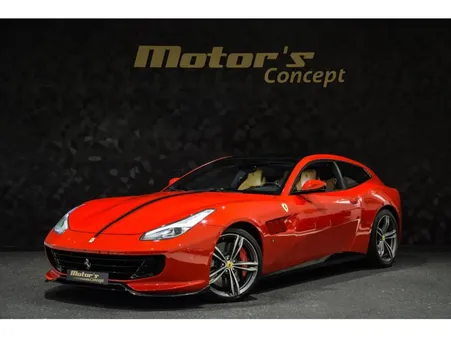 Ferrari GTC4 Lusso 6.3 V12 / HISTORIQUE FERRARI GARANTIE POWER Volant carbone + LEDS 1.662E/mois