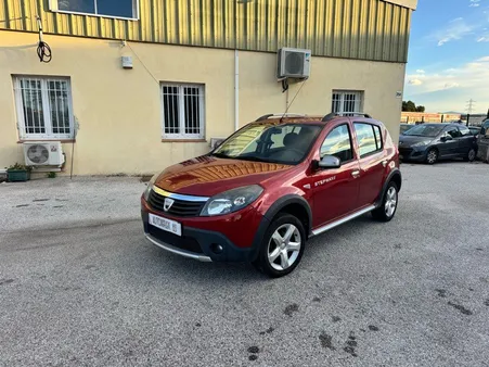 DACIA SANDERO STEPWAY 1.5DCi 70CV DISTRIBUTION + EMBRAYAGE NEUF