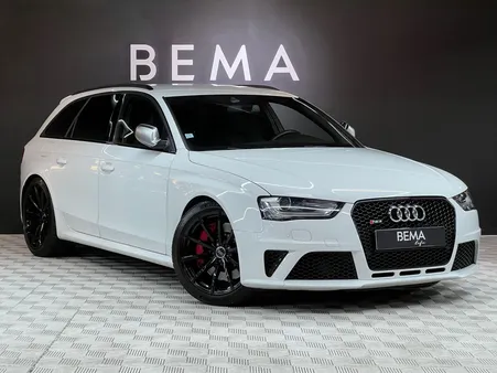 AUDI RS4 4.2 V8 FSi 450ch Quattro S-Tronic I B&O I Carbone I Sièges Electriques I 689 euros/mois