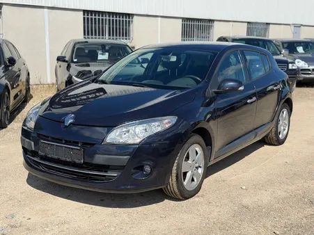 Renault Megane 3 1.6i 110cv Dynamique/ BOÎTE 6 / Régulateur