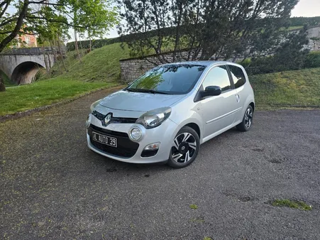 Renault twingo 1,2l 75 intens très bien équipée, garantie 1 ans dispo de suite