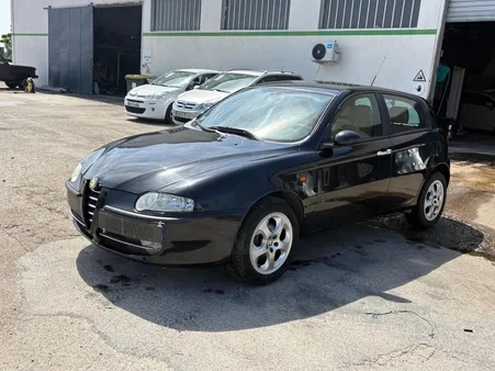 Alfa Romeo 147 1.6 TWIN-SPARK 120 SELECTIVE