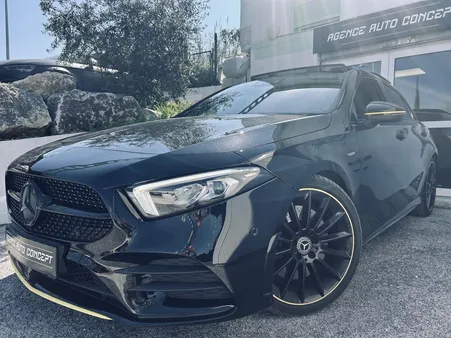 Mercedes CLASSE A 250 4Matic 2.0L 224CH EDITION ONE + ENTRETIEN MERCEDES + TOIT OUVRANT +ECLAIRAGE AMBIANCE + BURMESTER + GARANTIE 12 MOIS