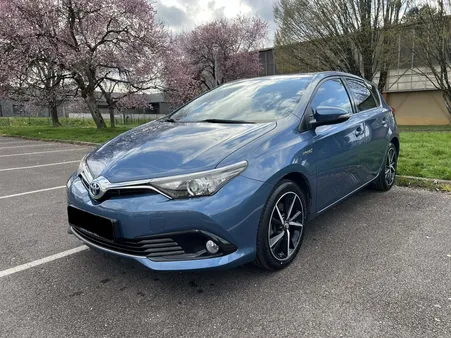 Toyota Auris HSD 136h Lounge