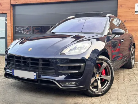 Porsche Macan Turbo PACK PERFORMANCE / 1ère main / Porche Approved 11.2026 / 20150E d'options / irréprochable