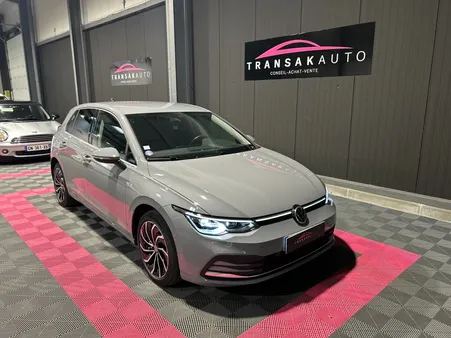 VOLKSWAGEN GOLF 1.4 Hybrid Rechargeable 204 cv DSG6 1st + CARPLAY + CAMÉRA ET RADAR DE RECUL