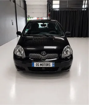 TOYOTA YARIS 1.0 VVT-i _ CarPlay