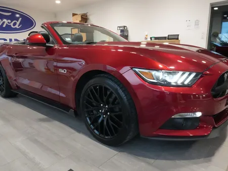 Ford mustang convertible v8 5.0 421 gt a