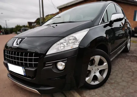 Peugeot 3008 1.6hdi 112 chvx toit panoramique cuir affichage tete haute