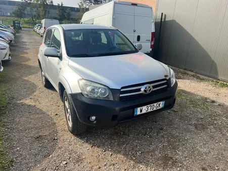 Toyota RAV4 2.2 D-CAT