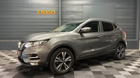Nissan qashqai generation-ii 1.2 digt 115 n-connecta premium 2wd toit panoramique