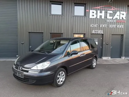 Peugeot 807 2.0 HDI 135 PREMIUM