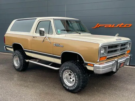 Dodge Charger RAM 4X4 5.2 V8 170 CV