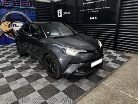 Toyota C-HR 122h Graphic 2WD E-CVT RC18