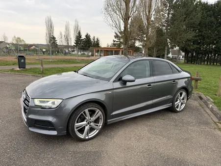 Audi A3 BERLINE 35 TDI 150 S tronic 7 S Line ENTRETIEN AUDI