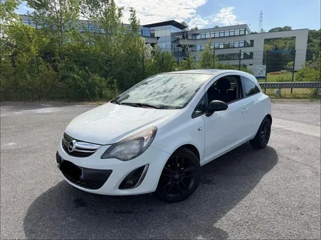 Opel Corsa 1.3 cdti 75cv black & White Carnet d’entretien complet