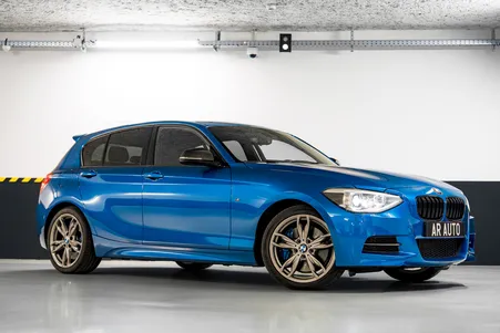 BMW M 135i xDrive 3.0 320ch - Harman Kardon - Caméra - Sièges chauffants - Sors d'entretien - Pneus neufs - Grand écran - Accès confort